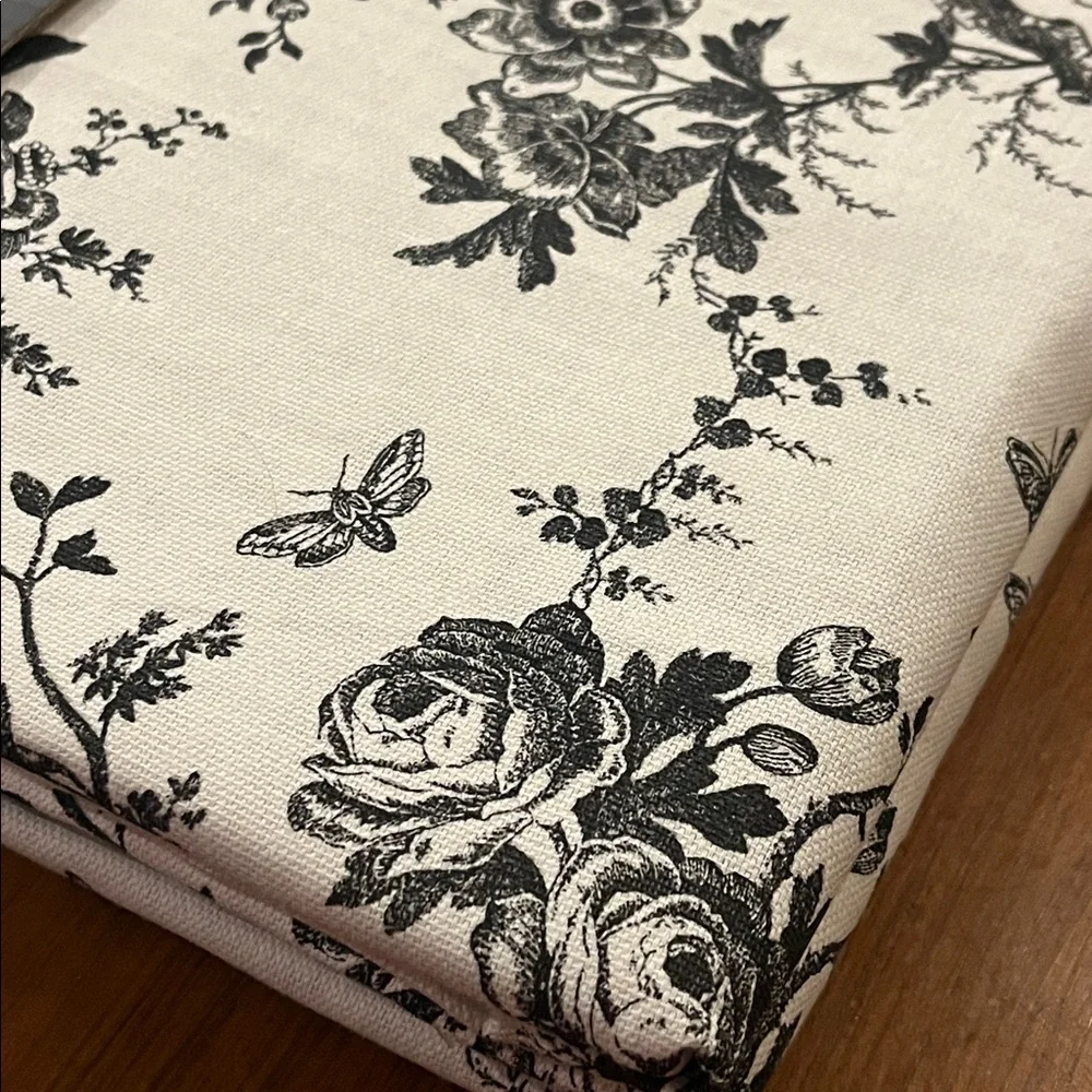 Ralph Lauren Shower Curtain Floral 70”x72” white black new